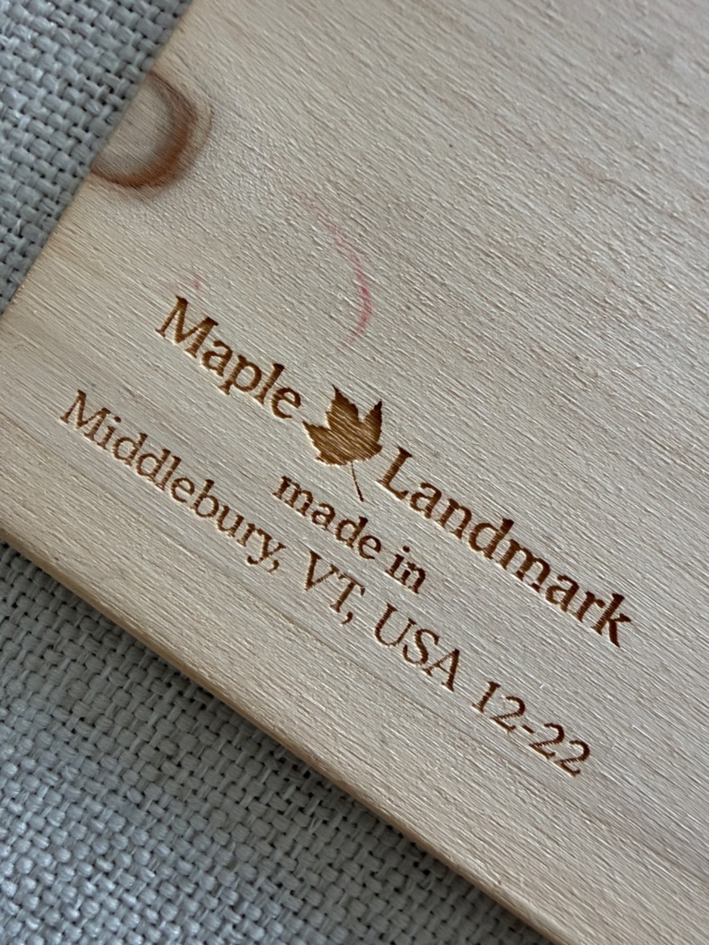 Maple Landmark Lift & Learn Backyard Birds Wooden Puzzle - Picture 7 of 11